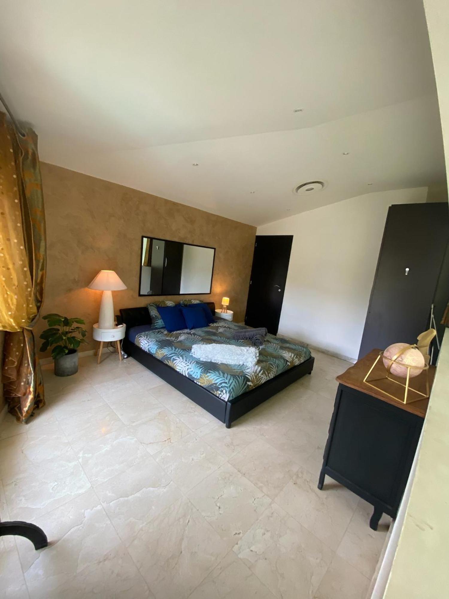 Villa St Jean Suite Romantique La Ciotat Habitación foto